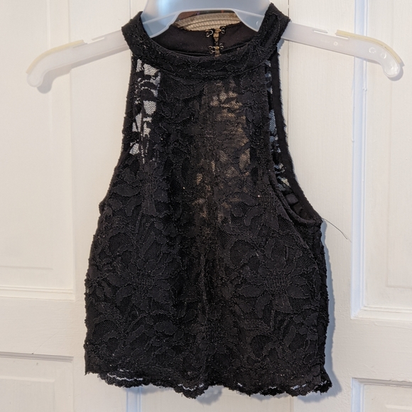 Macy's Tops - 3/$12 💥 Black Lace Crop Top